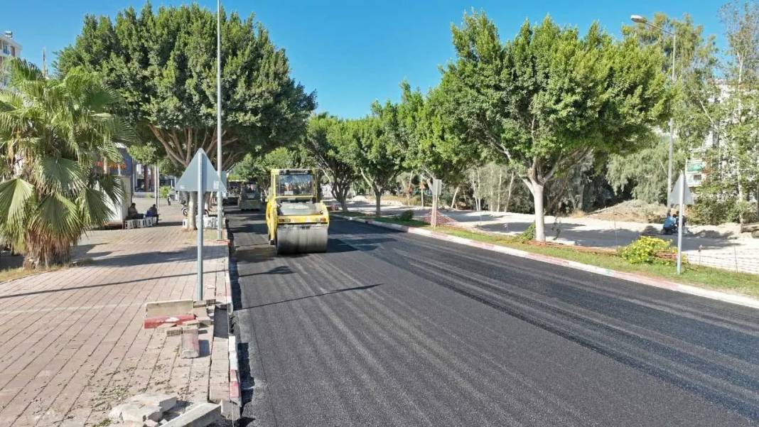 Konyaaltı’nda Hem Araçlar Hem Yayalar Rahatlayacak! 4